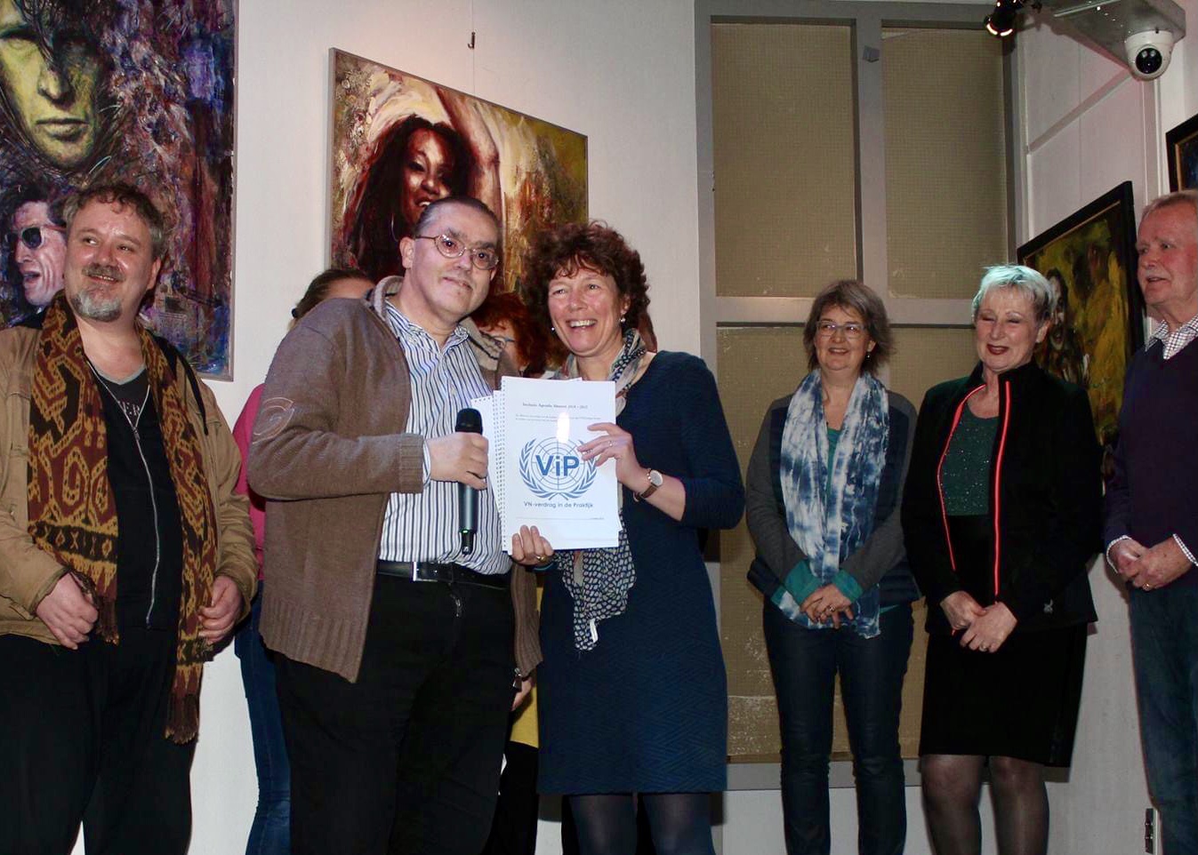 Werkgroep ViP Almere samen met de wethouder.